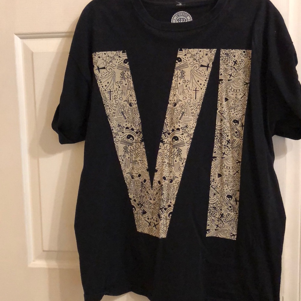 Vibe Graphic Tee