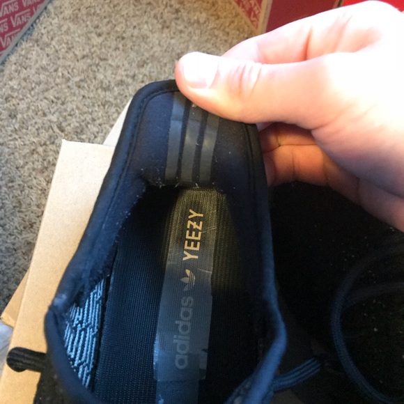 (PRICE NEGOTIABLE) Yeezy 350 V2 “Oreo” - Picture 5 of 8