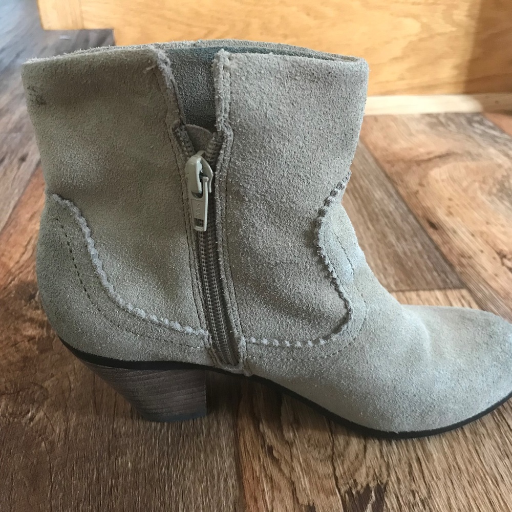 Crown Vintage Womens Boots Beige Suede Ankle Boots - Picture 6 of 8