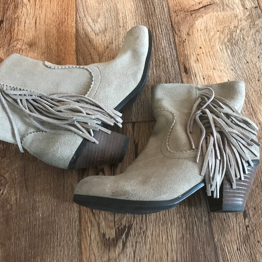 Crown Vintage Womens Boots Beige Suede Ankle Boots - Picture 2 of 8