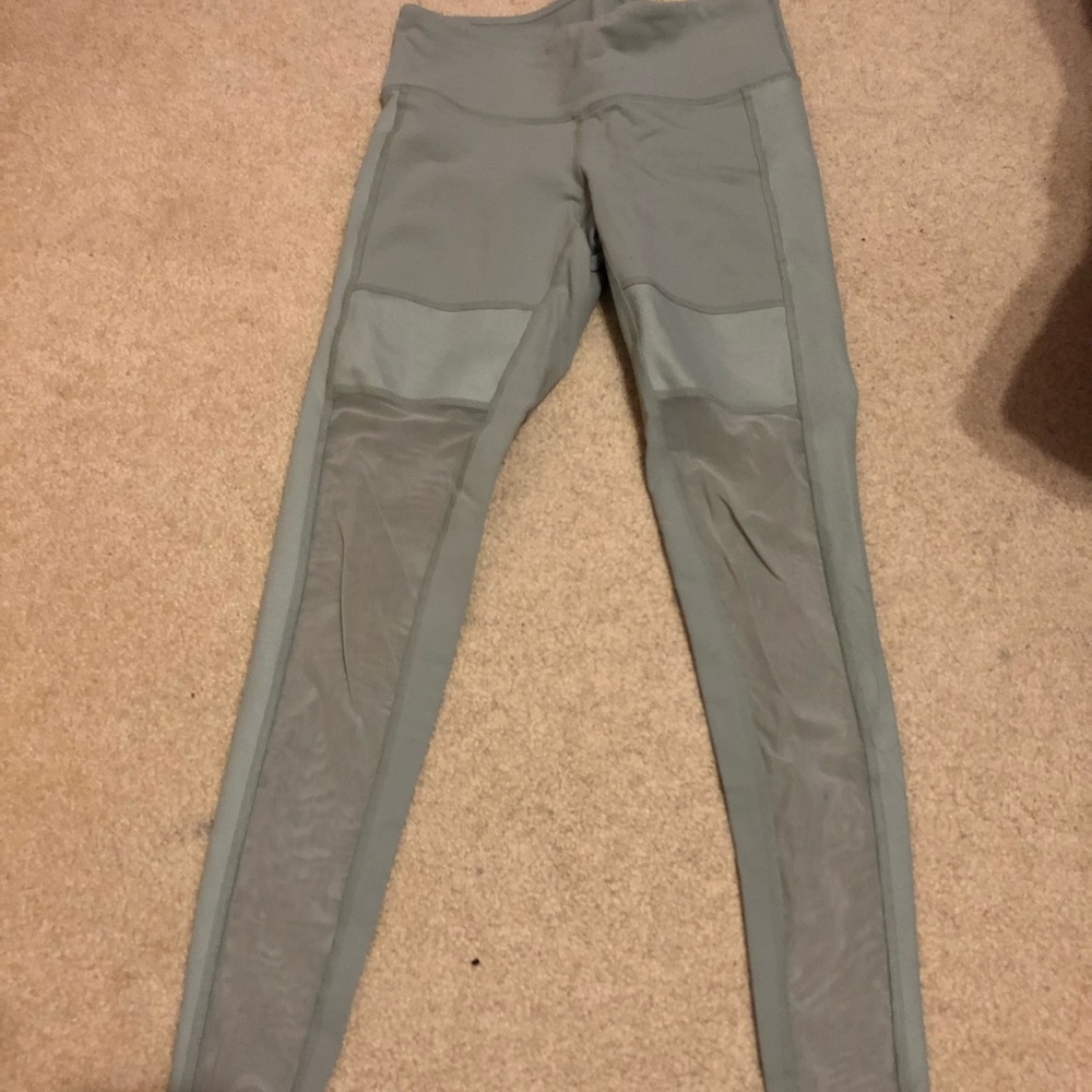 ALO Yoga green mesh yoga leggings - XS