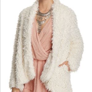 Worn once ✨🐚 Mauve & Cream - Faux Fur Free People