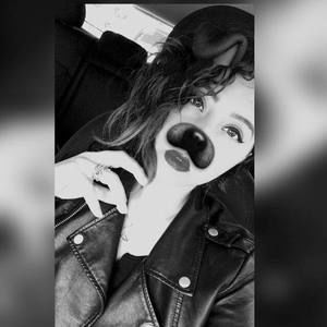 Meet your Posher, Fabiola