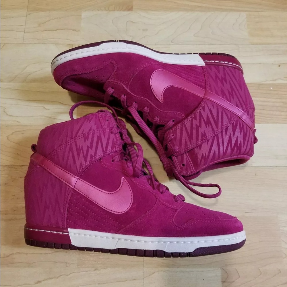 I'm looking these shoes 9.5 or 10