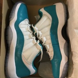 Air Jordan 11 Retro Low GG Turbo Green - Volt Ice