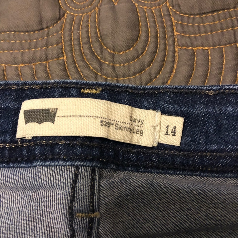 Levi’s 525 skinny leg curvy jeans - Picture 2 of 4
