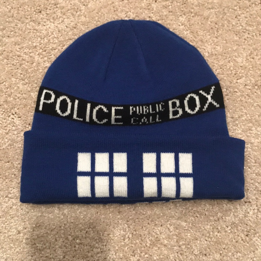 Doctor Who Police Box Beanie