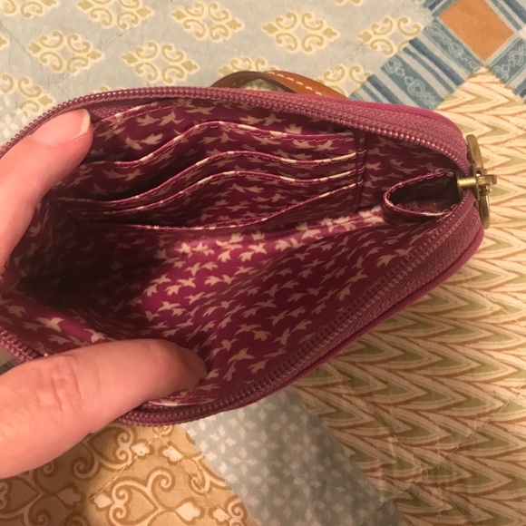 ❌DONATED❌Cute Colorful Fossil Wristlet - Picture 2 of 3