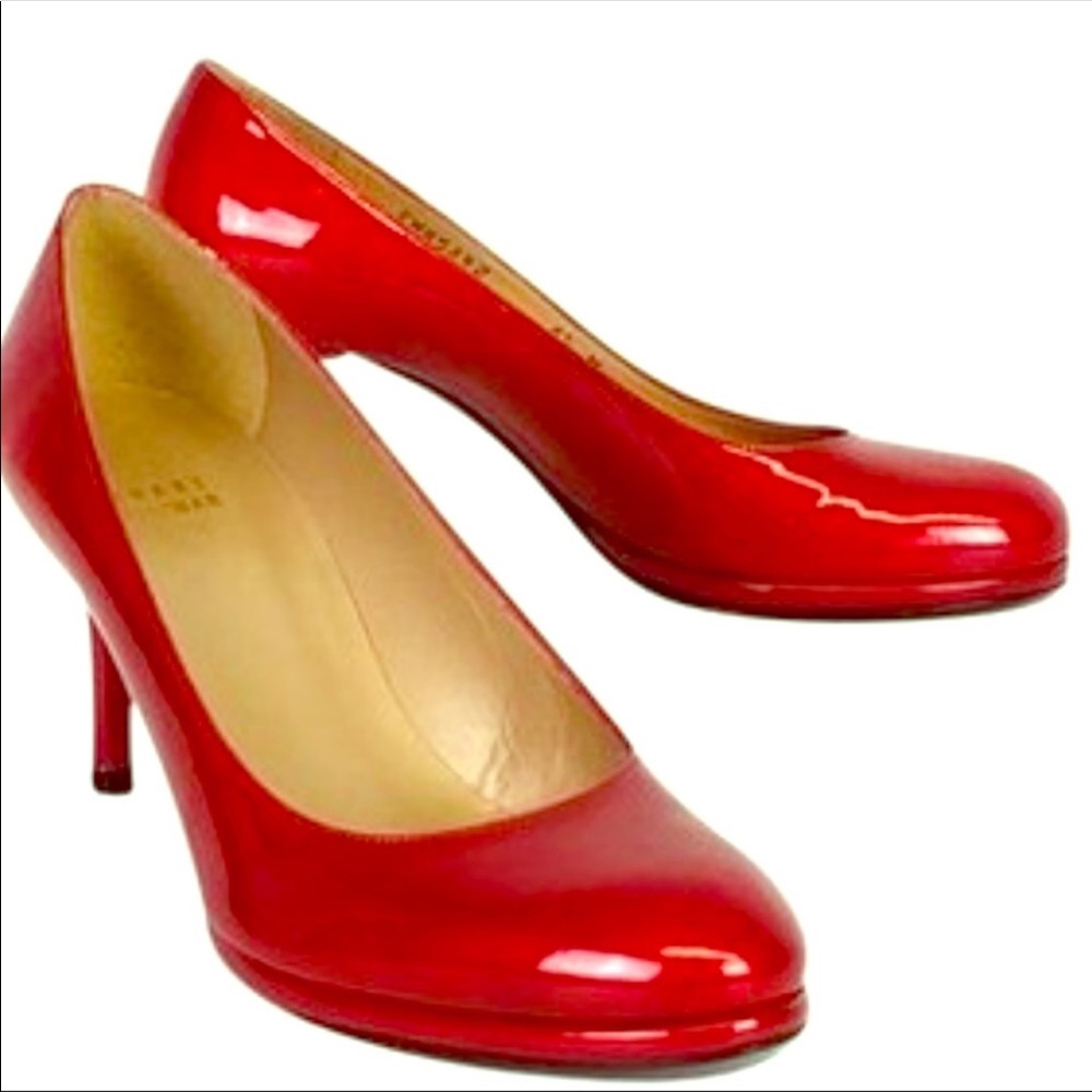 Stuart Weitzman cherry red pump