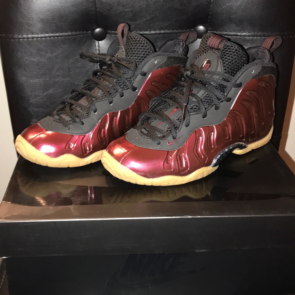 Sold ******Nike Little Posite One