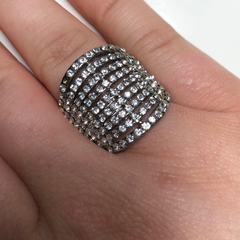 Diamond ring - Picture 2 of 2