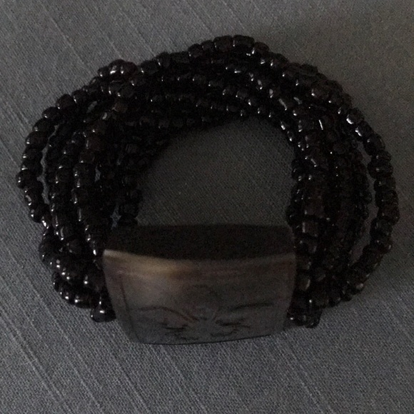 Black Multi-Beads Bracelet with Flower Decor - Picture 4 of 4