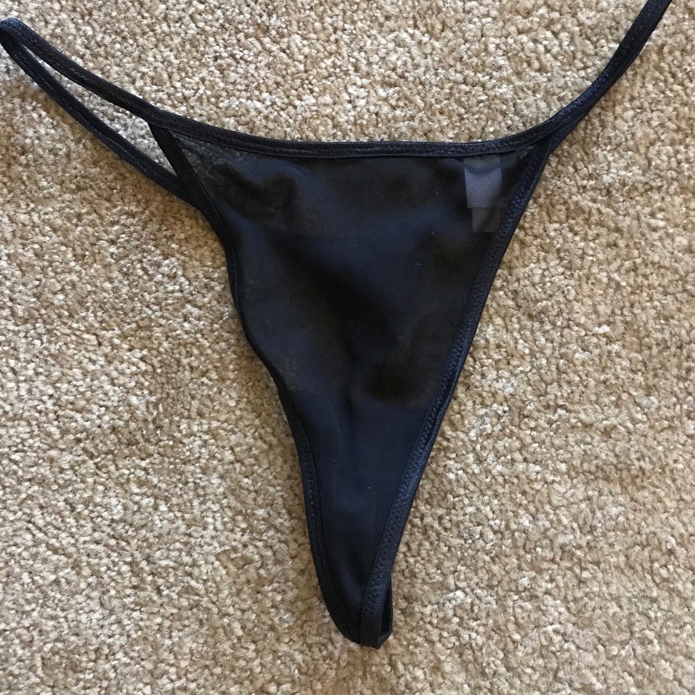 X-Large Black Thong - NEW - Apt. 9