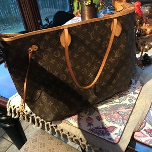 Large authentic Louis Vuitton purse and wallet!