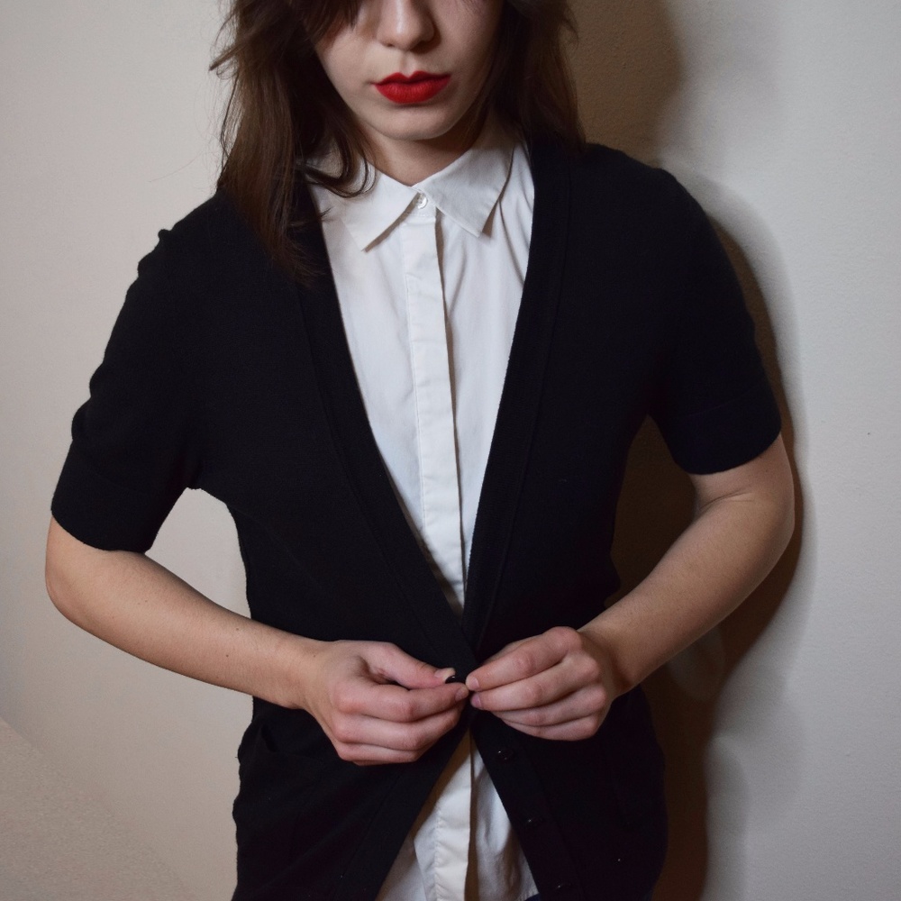 Ann Taylor Loft | Black Short Sleeve Sweater