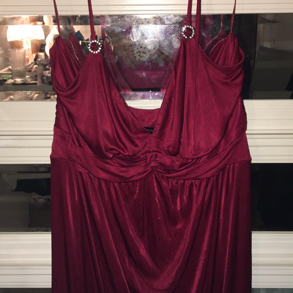 Dark red halter dress/tunic 🎄  I 💖 OFFERS