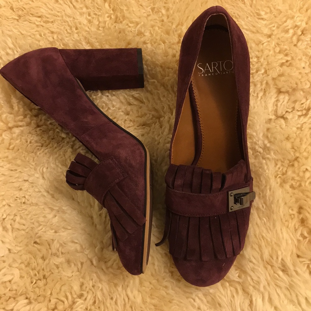 Franco Sarto maroon fringe pumps