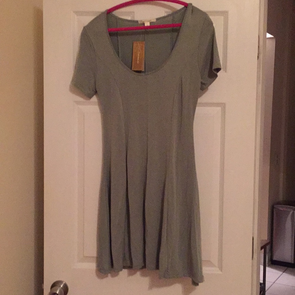t-shirt dress
