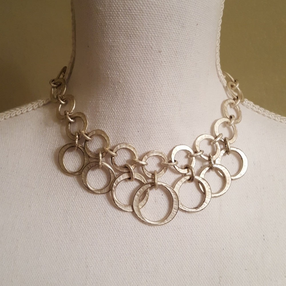 Bebe vintage raw metal "O" necklace