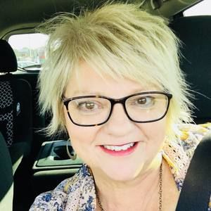 Meet your Posher, Charlotte