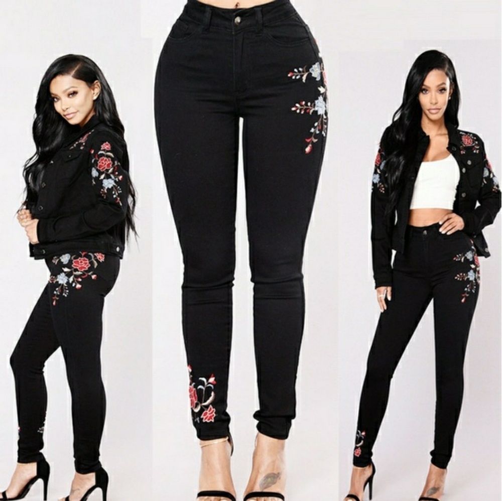 Embroidered floral jeggings