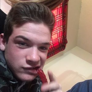 Meet your Posher, Cole