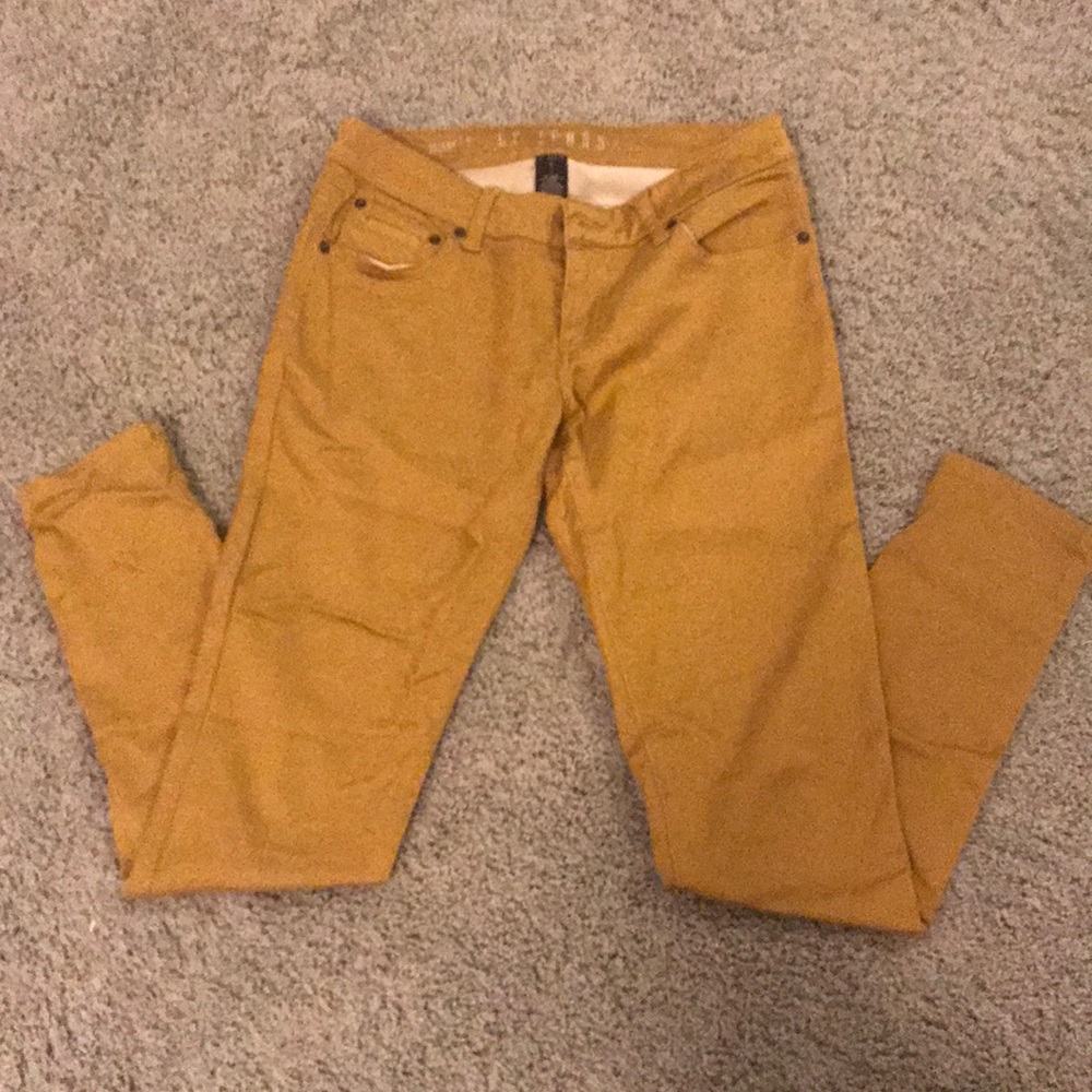 Celebrity Pink mustard yellow skinny jeans