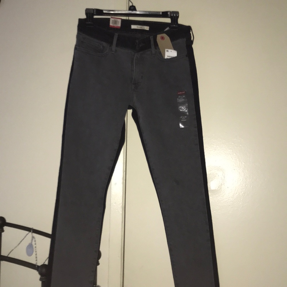 New Levi’s 711 Skinny Mid Rise!