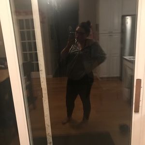 Meet your Posher, Izzy