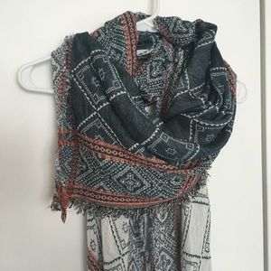 Ecote Urban Outfitters Scarf/Wrap/Kimono