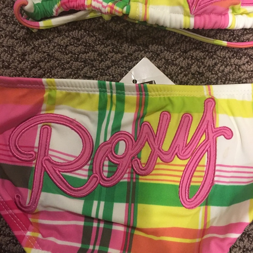 NEW Roxy Embroidered Bikini - Picture 4 of 4