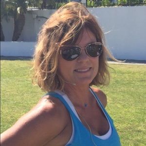 Meet your Posher, Heidi