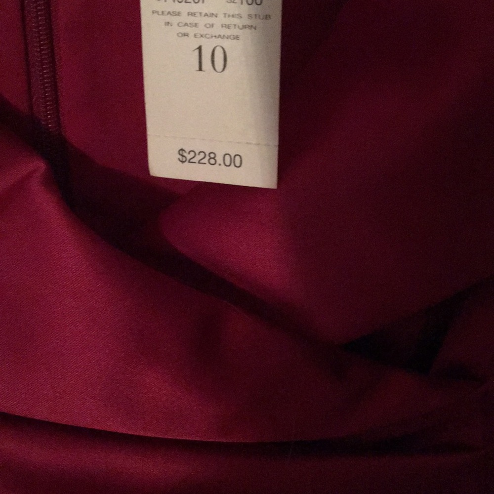 Beautiful deep red Ann Taylor dress/short gown - Picture 5 of 8