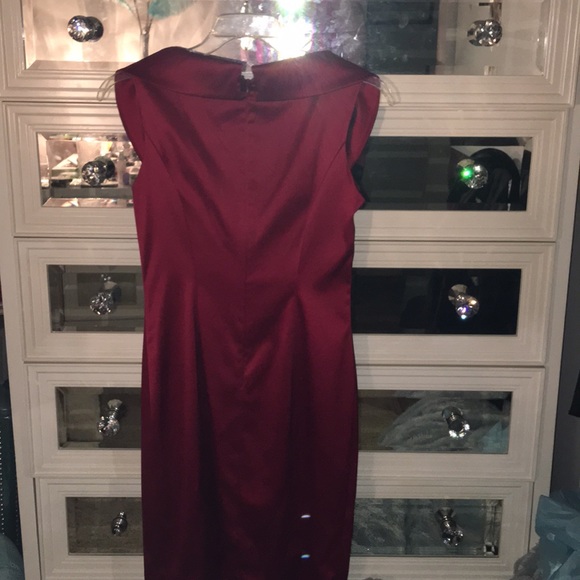 Beautiful deep red Ann Taylor dress/short gown - Picture 6 of 8