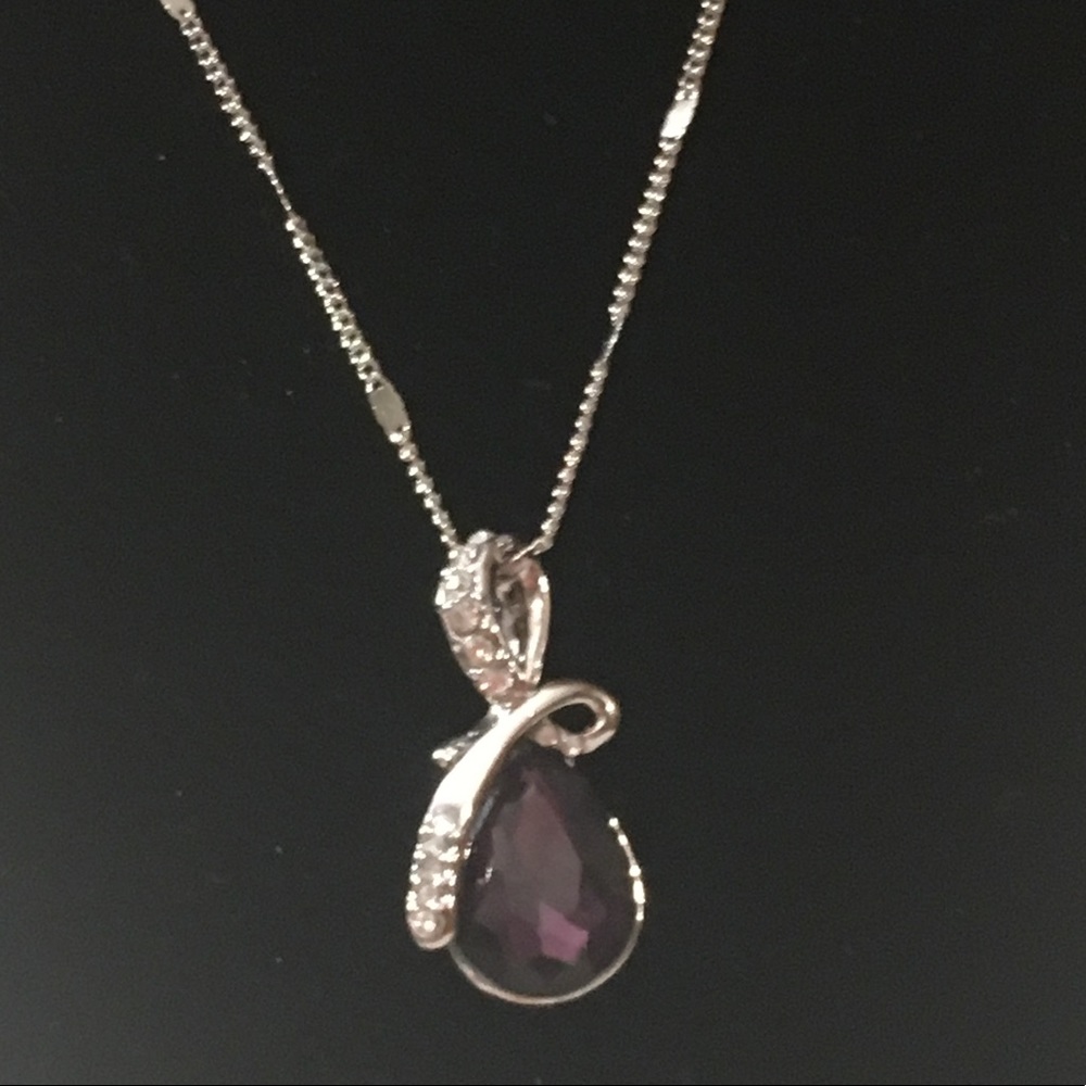 purple teardrop pendant necklace silver chain - Picture 3 of 5