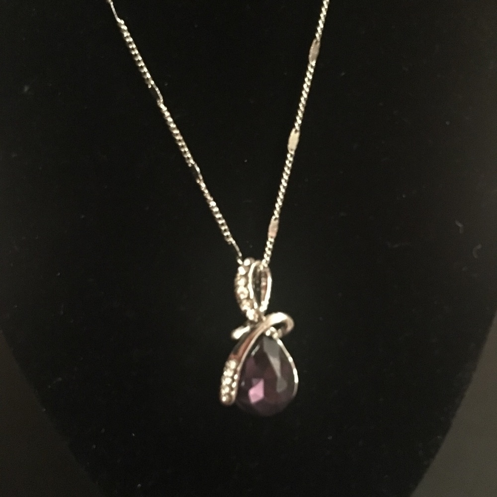 purple teardrop pendant necklace silver chain - Picture 5 of 5