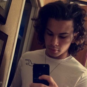 Meet your Posher, Alex