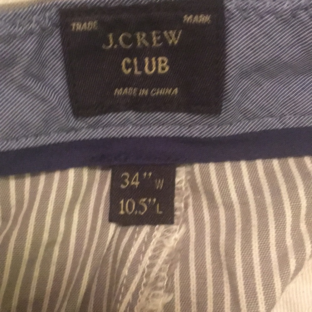 Shorts - Picture 3 of 3