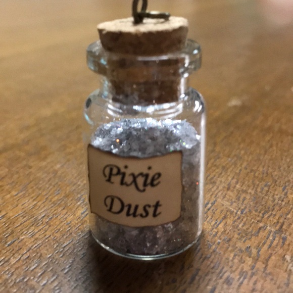 Bottle necklace w/ crystals - Picture 4 of 11