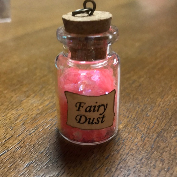 Bottle necklace w/ crystals - Picture 6 of 11