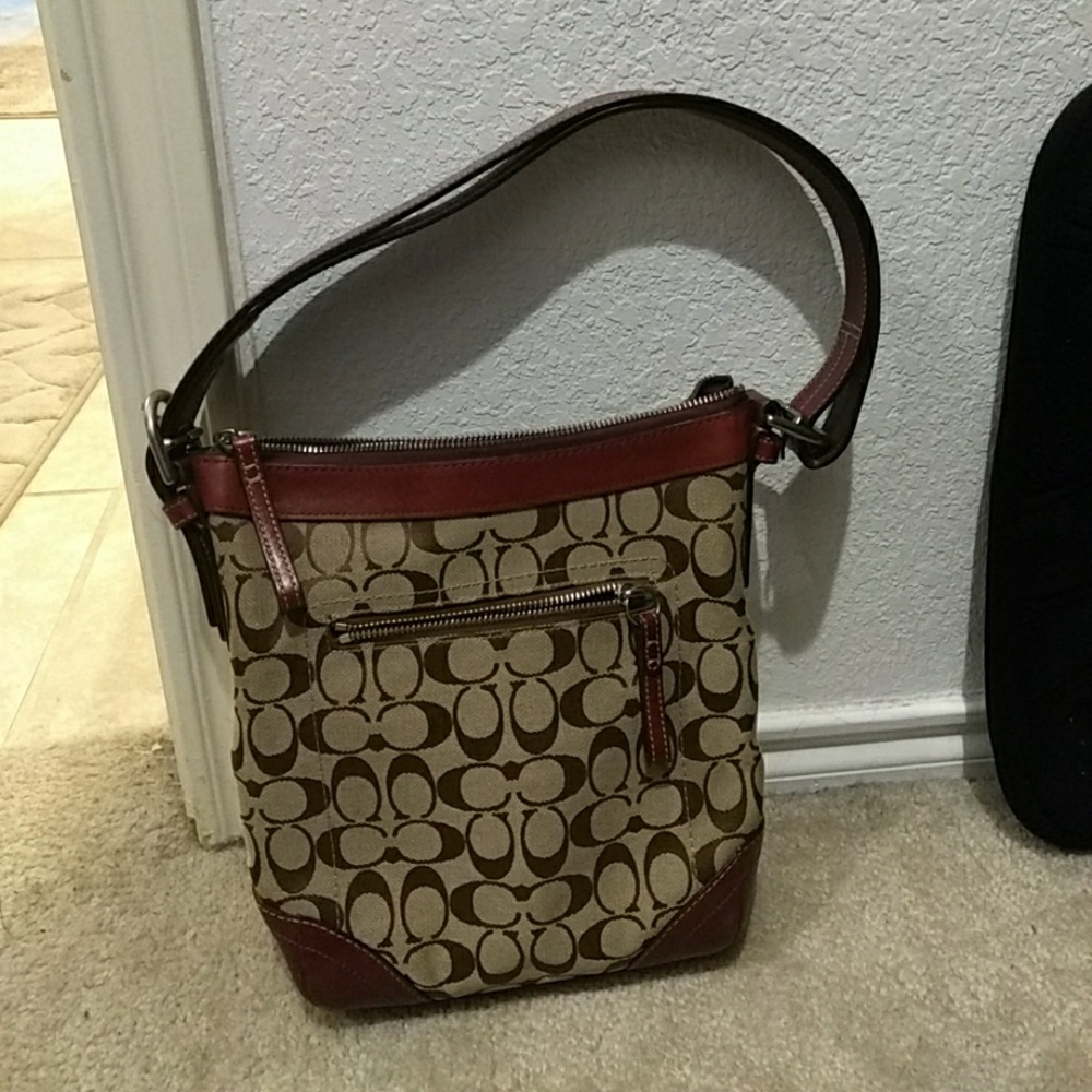 Coach purse... awesome condition...