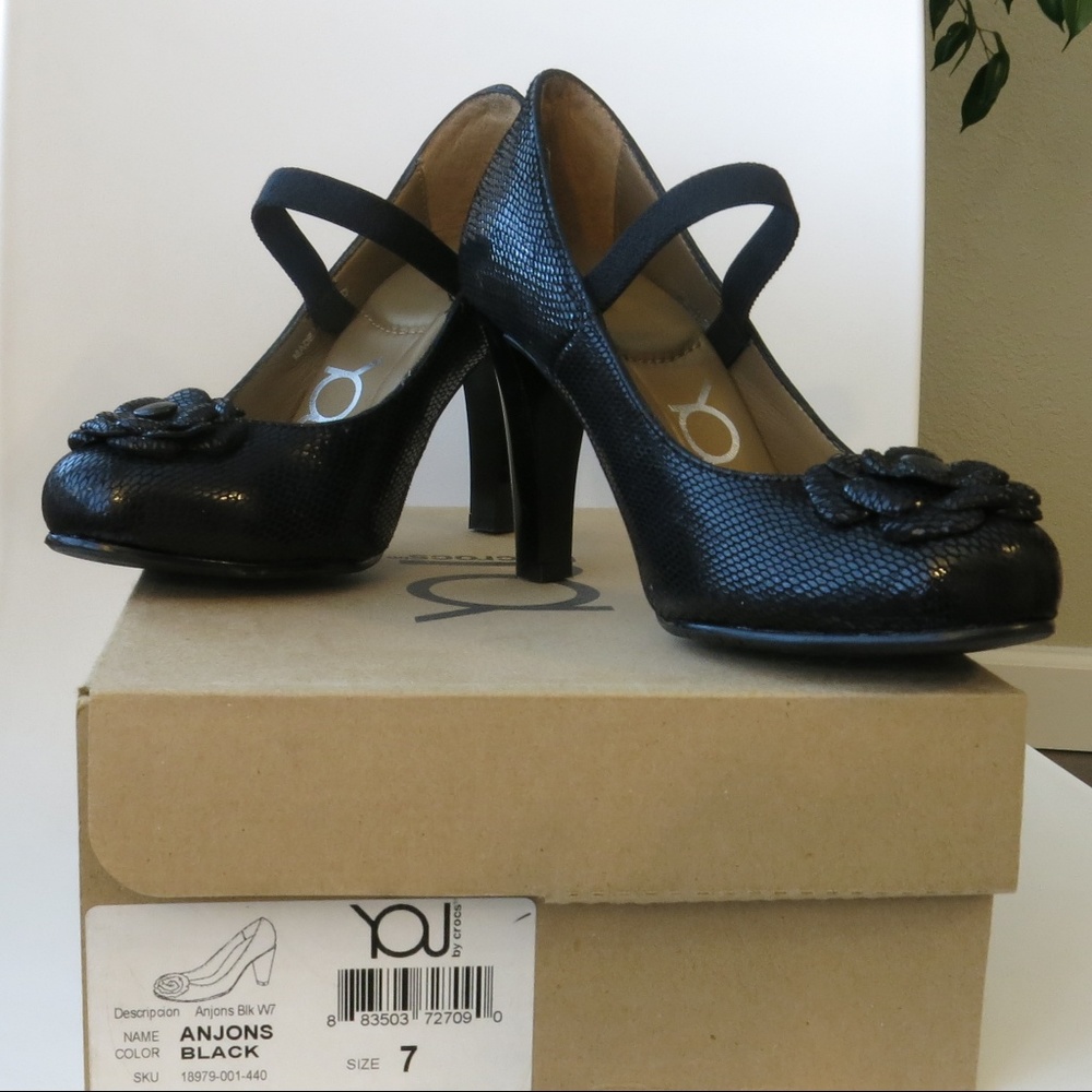 Crocs Heels Size 7