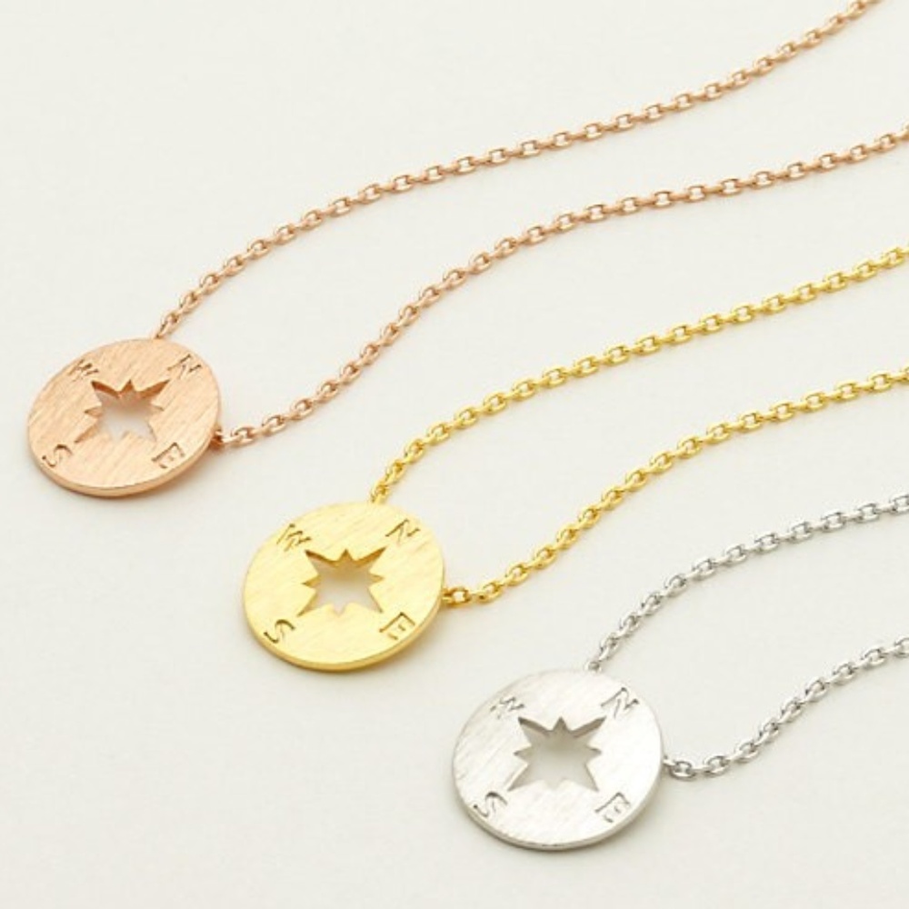 🌴Dainty Rose Gold Compass Necklace