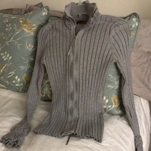 Ribbed grey fashion sweater