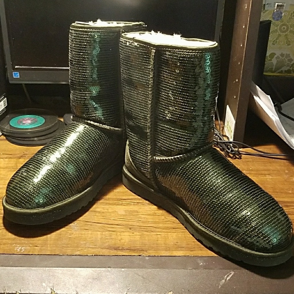 UGG Classic Short Sparkles Forest Night Boot