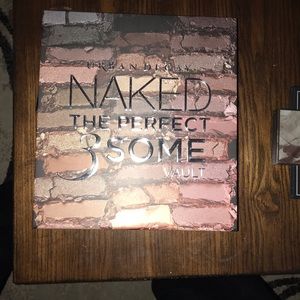 Urban decay naked 3some vault