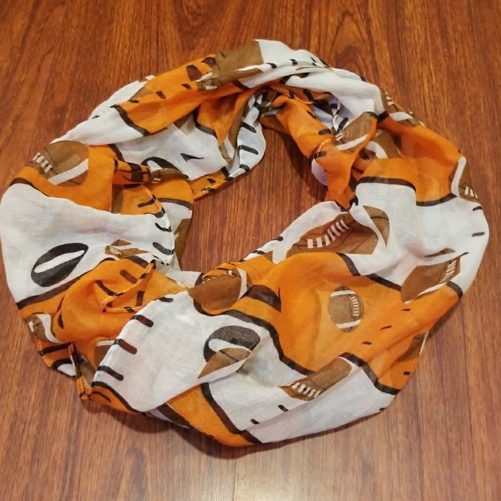 Football scarf