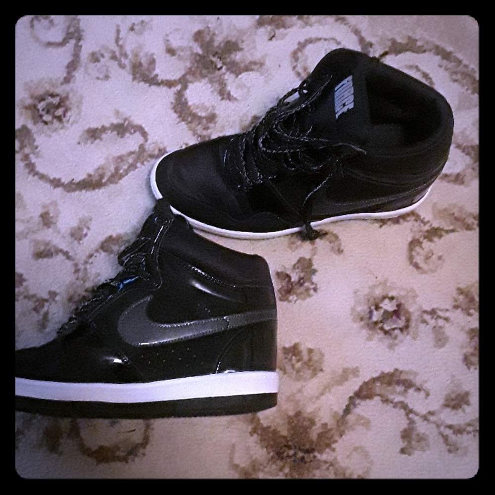 Nike wedge sneakers