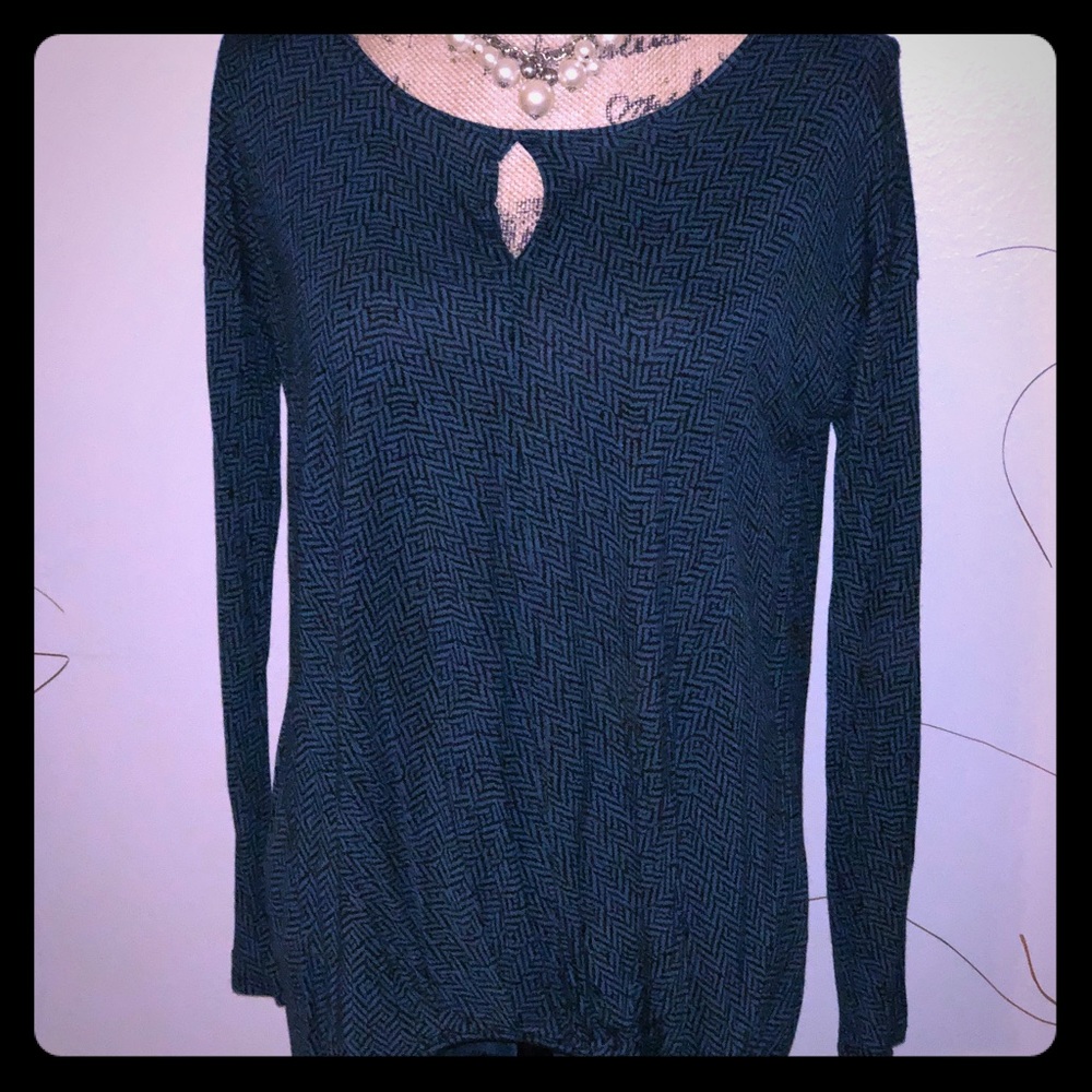 Shirt with key hole!
