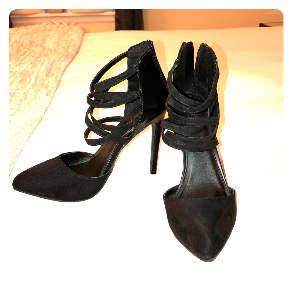 SOLD Black strappy heels